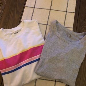 (2)Bundle Women’s Shirts
